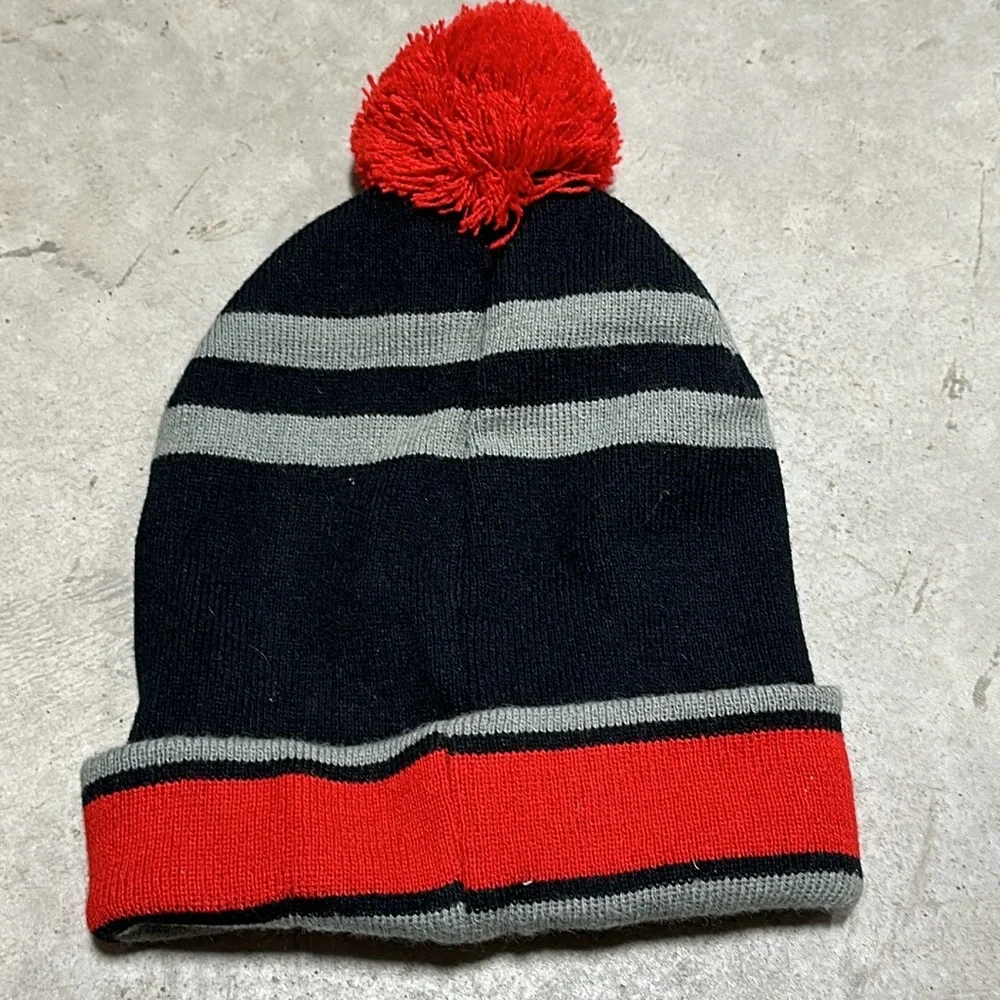 DISNEY MICKEY MOUSE KIDS KNIT BEANIE / Black,Red, & Gray‎ colors / Box 6-66